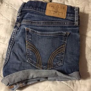 Hollister mini shorts